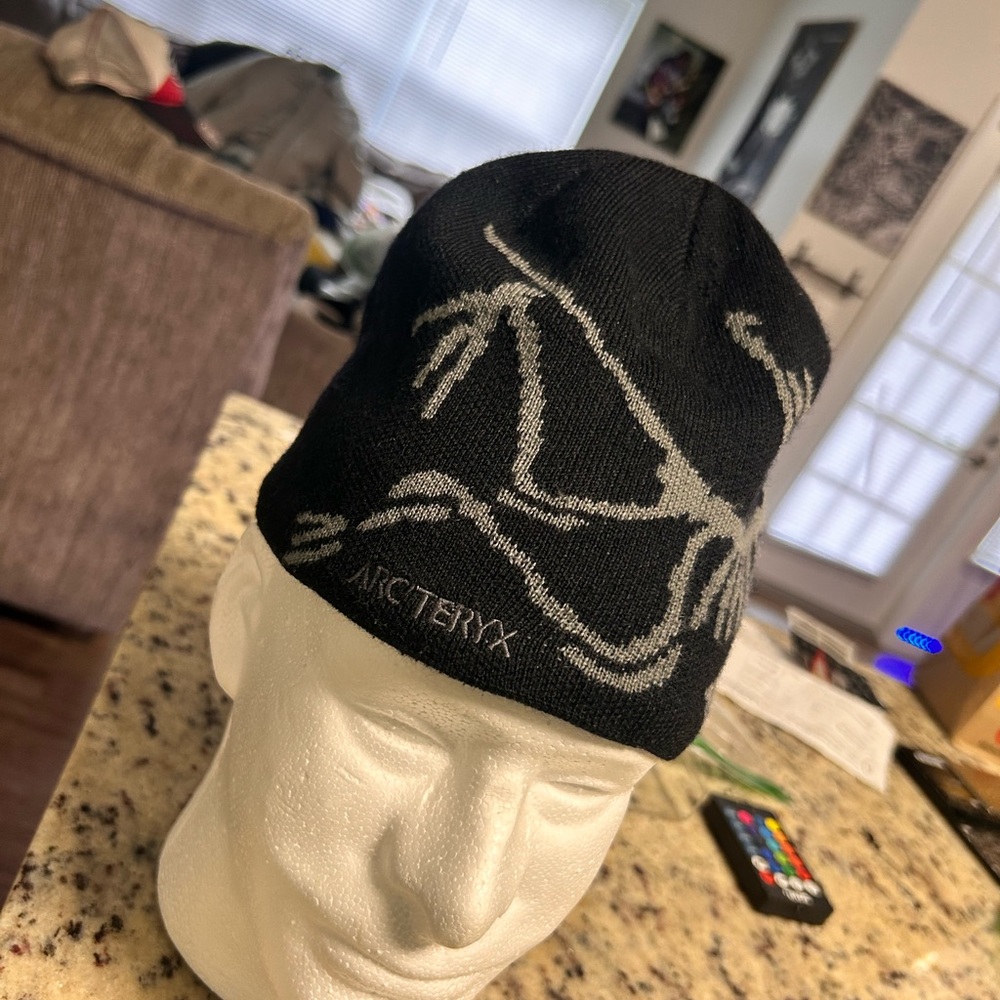 Arcteryx limited edition fossil Beanie